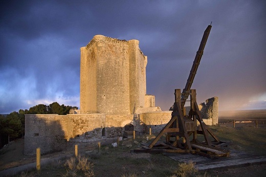 

Come en el castillo de Iscar. Castillo Iscar

